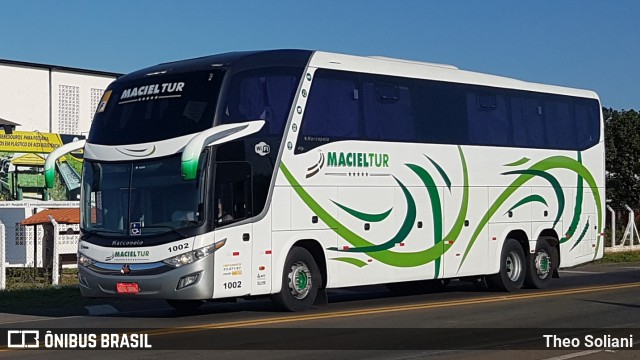 Maciel Tur 1002 na cidade de Penápolis, São Paulo, Brasil, por Theo Soliani. Número da foto: #7105920.