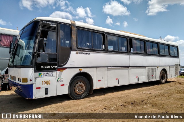 Ônibus Particulares 1200 na cidade de Santo Antônio do Monte, Minas Gerais, Brasil, por Vicente de Paulo Alves. Número da foto: #7107067.