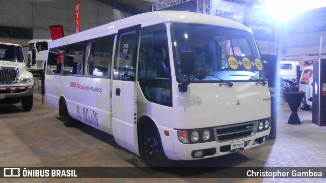 Autobuses sin identificación - Costa Rica Fuso Rosa 2020 na cidade de San Antonio, Belén, Heredia, Costa Rica, por Christopher Gamboa. ID da foto: 7105821.