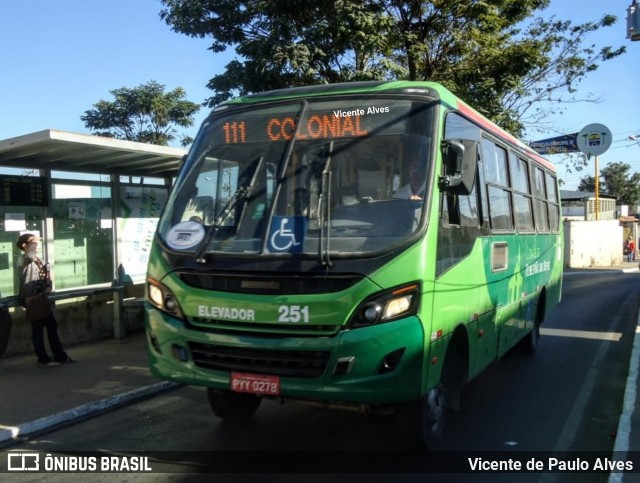 Saritur - Santa Rita Transporte Urbano e Rodoviário 251 na cidade de Ribeirão das Neves, Minas Gerais, Brasil, por Vicente de Paulo Alves. Número da foto: #7134952.