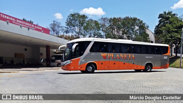 Planeta Transportes Rodoviários 2121 na cidade de Alegre, Espírito Santo, Brasil, por Márcio Douglas Castellar. ID da foto: 7133572.