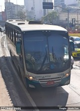 Transportadora Turística Monte Serrat 1250 na cidade de São Paulo, São Paulo, Brasil, por Douglas Eduardo Fiore. ID da foto: :id.