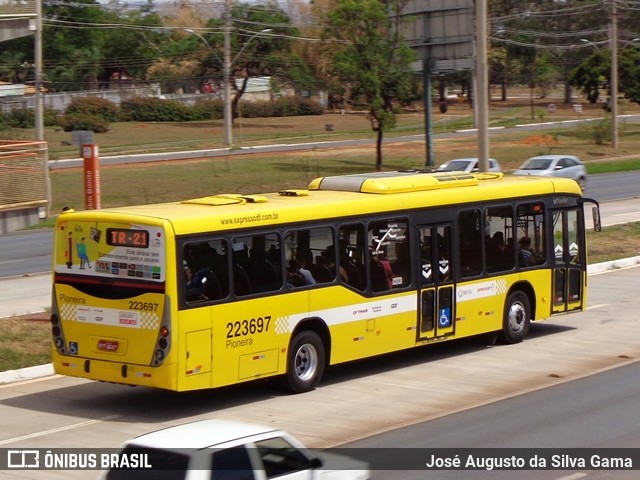 Viação Pioneira 223697 na cidade de Park Way, Distrito Federal, Brasil, por José Augusto da Silva Gama. Número da foto: #7138436.