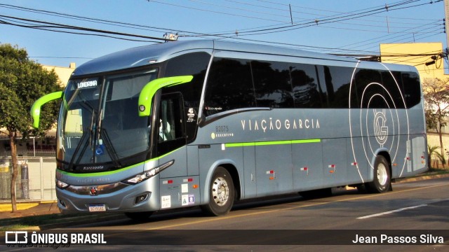 Viação Garcia 82075 na cidade de Londrina, Paraná, Brasil, por Jean Passos Silva. Número da foto: #7137061.