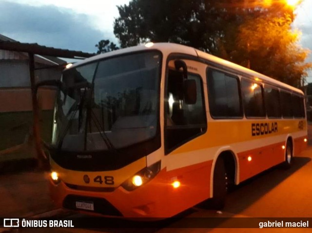 Mult Fretamento e Turismo 48 na cidade de Holambra, São Paulo, Brasil, por gabriel maciel. Número da foto: #7136737.
