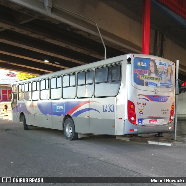 BBTT - Benfica Barueri Transporte e Turismo 1233 na cidade de Itapevi, São Paulo, Brasil, por Michel Nowacki. ID da foto: 7138867.