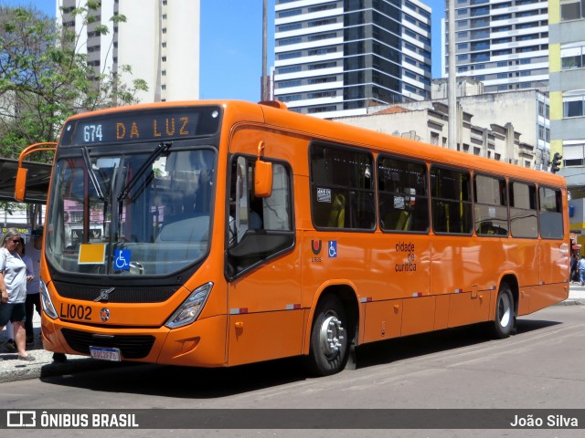 Araucária Transportes Coletivos LI002 na cidade de Curitiba, Paraná, Brasil, por João Silva. ID da foto: 7136236.