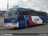 Lumaca C-215 na cidade de Cartago, Cartago, Costa Rica, por Andrés Martínez Rodríguez. Número da foto: #7138221.