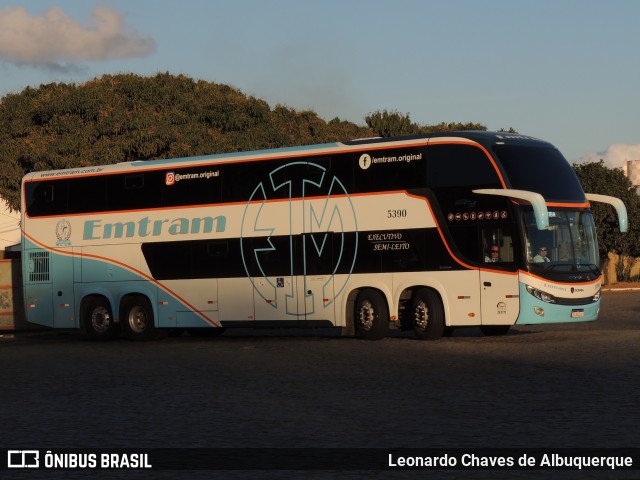 Emtram 5390 na cidade de Vitória da Conquista, Bahia, Brasil, por Leonardo Chaves de Albuquerque. Número da foto: #7140154.