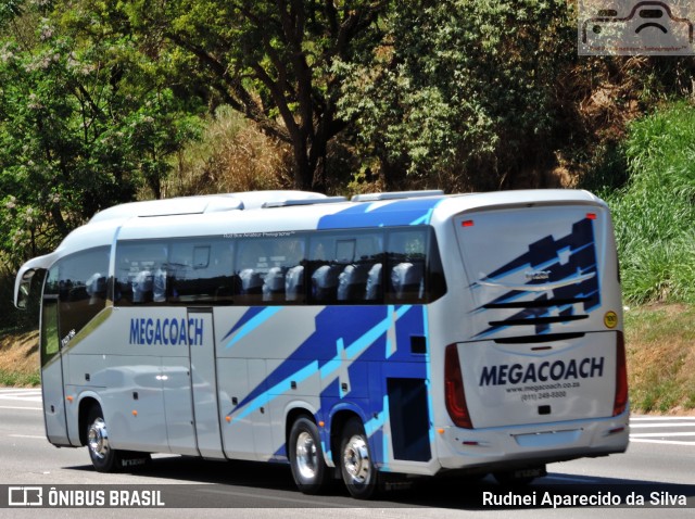 Megacoach  na cidade de Mairinque, São Paulo, Brasil, por Rudnei Aparecido da Silva. ID da foto: 7141974.