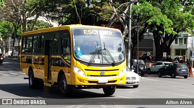 Escolares 6279 na cidade de Belo Horizonte, Minas Gerais, Brasil, por Ailton Alves. Número da foto: #7139700.