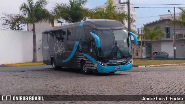 Empresa de Ônibus Nossa Senhora da Penha 52015 na cidade de Balneário Camboriú, Santa Catarina, Brasil, por André Luis L Furlan. Número da foto: #7139972.