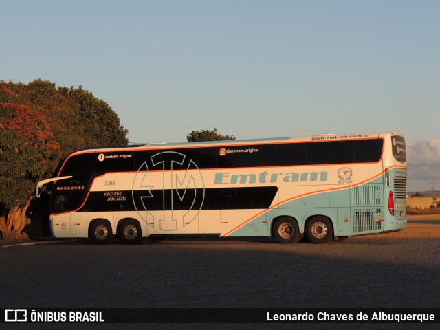 Emtram 5390 na cidade de Vitória da Conquista, Bahia, Brasil, por Leonardo Chaves de Albuquerque. Número da foto: #7140163.