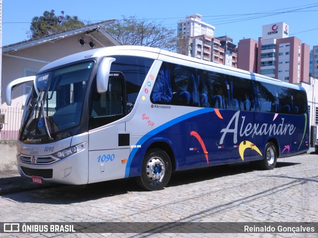 Alexandre Turismo 1090 na cidade de Blumenau, Santa Catarina, Brasil, por Reinaldo Gonçalves. ID da foto: 7144673.