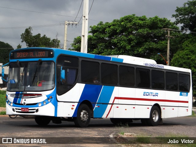 Editur 105 na cidade de Teresina, Piauí, Brasil, por João Victor. Número da foto: #7144696.