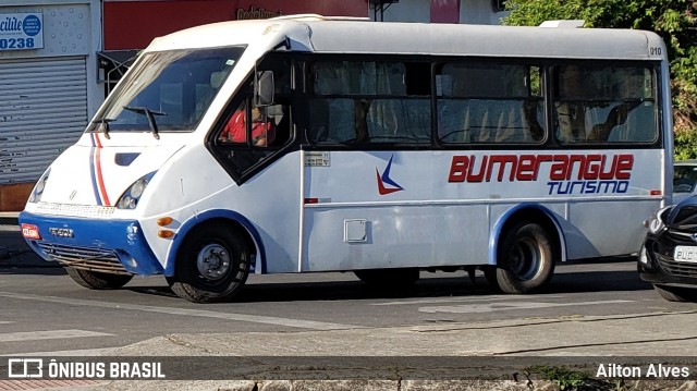 Bumerangue Turismo 010 na cidade de Belo Horizonte, Minas Gerais, Brasil, por Ailton Alves. Número da foto: #7149157.