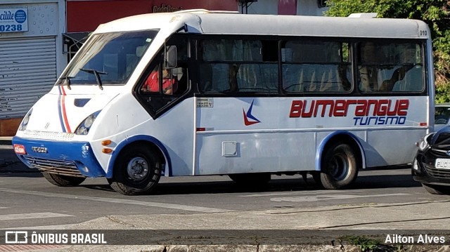 Bumerangue Turismo 010 na cidade de Belo Horizonte, Minas Gerais, Brasil, por Ailton Alves. ID da foto: 7149157.