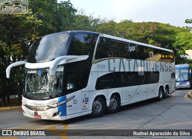 Auto Viação Catarinense 319328 na cidade de São Paulo, São Paulo, Brasil, por Rudnei Aparecido da Silva. Número da foto: #7150847.