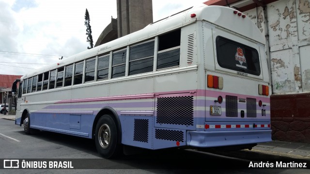 Transportes Serrano S.A. 01 na cidade de Cartago, Cartago, Costa Rica, por Andrés Martínez Rodríguez. ID da foto: 7152947.