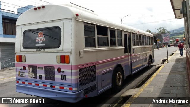 Transportes Serrano S.A. 01 na cidade de Cartago, Cartago, Costa Rica, por Andrés Martínez Rodríguez. ID da foto: 7153387.