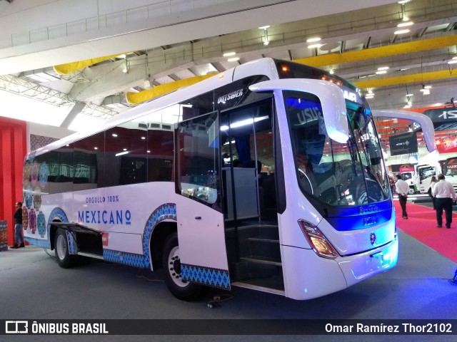 DINA OUTSIDER - EXPO ANPACT 2019 na cidade de Puebla, Puebla, México, por Omar Ramírez Thor2102. Número da foto: #7155292.
