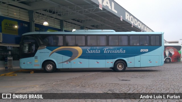 Santa Teresinha Transporte e Turismo - Brusquetur 2019 na cidade de Balneário Camboriú, Santa Catarina, Brasil, por André Luis L Furlan. ID da foto: 7154316.