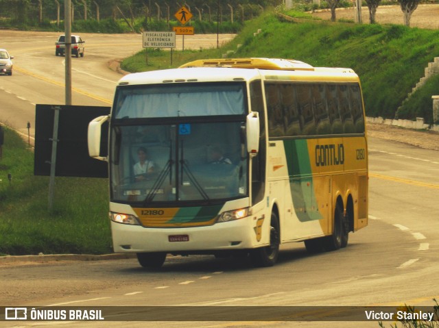 Empresa Gontijo de Transportes 12180 na cidade de João Monlevade, Minas Gerais, Brasil, por Victor Stanley. Número da foto: #7155180.