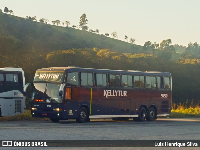Kellytur 9750 na cidade de Conceição do Rio Verde, Minas Gerais, Brasil, por Luis Henrique Silva. Número da foto: #7159292.