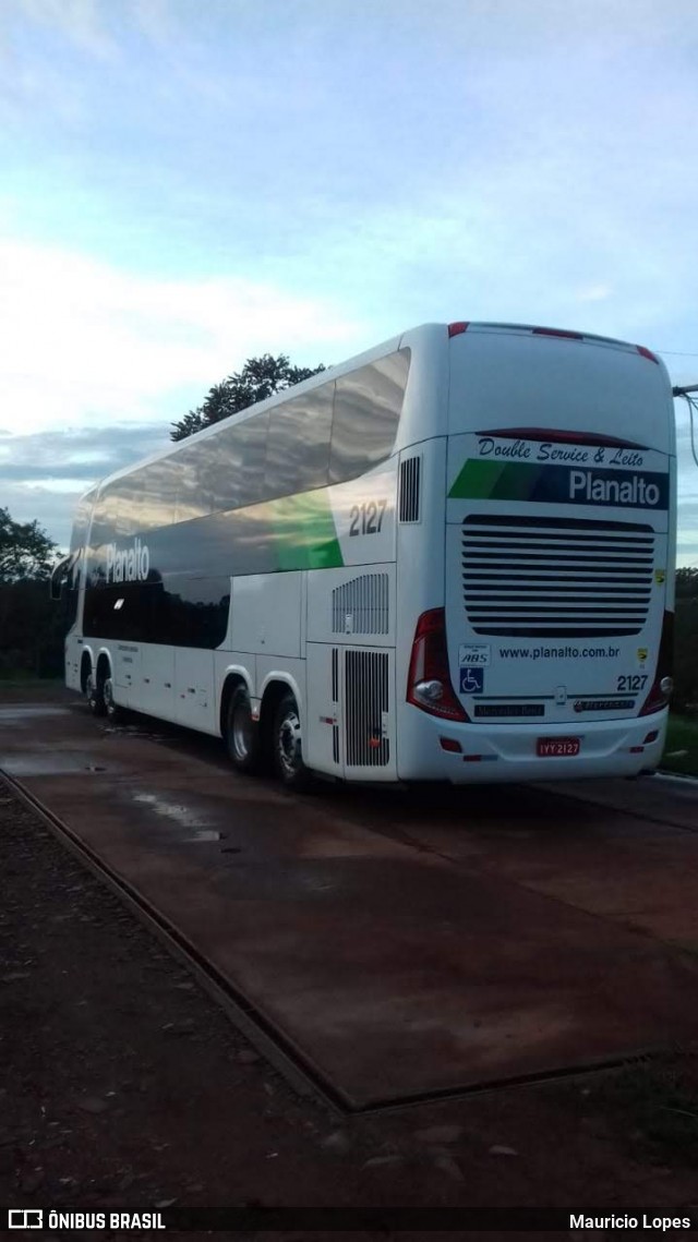 Planalto Transportes 2127 na cidade de Santiago, Rio Grande do Sul, Brasil, por Mauricio Lopes. ID da foto: 7156964.