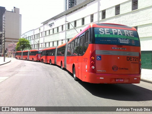 Empresa Cristo Rei > CCD Transporte Coletivo DE721 na cidade de Curitiba, Paraná, Brasil, por Adriano Trezub Déa. ID da foto: 7158221.