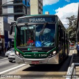 Via Sudeste Transportes S.A. 5 2434 na cidade de São Paulo, São Paulo, Brasil, por Guilherme  Palma. Número da foto: #:id.