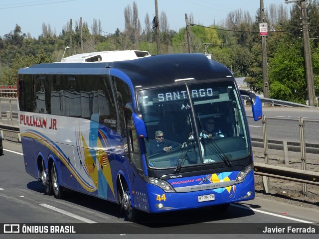 Pullman JR 44 na cidade de Chillán, Ñuble, Bío-Bío, Chile, por Javier Ferrada. ID da foto: 7108673.