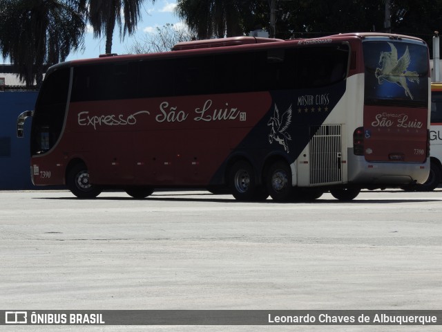 Expresso São Luiz 7390 na cidade de Goiânia, Goiás, Brasil, por Leonardo Chaves de Albuquerque. Número da foto: #7108763.