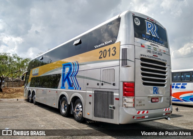 Ricardo Turismo 2013 na cidade de Trindade, Goiás, Brasil, por Vicente de Paulo Alves. ID da foto: 7111301.