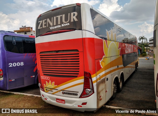 Zenitur 5000 na cidade de Trindade, Goiás, Brasil, por Vicente de Paulo Alves. Número da foto: #7111278.
