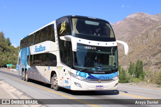 Fáciltur Agência de Viagens e Turismo 2060 na cidade de Los Andes, Los Andes, Valparaíso, Chile, por Araya Daniel . Número da foto: #7162414.