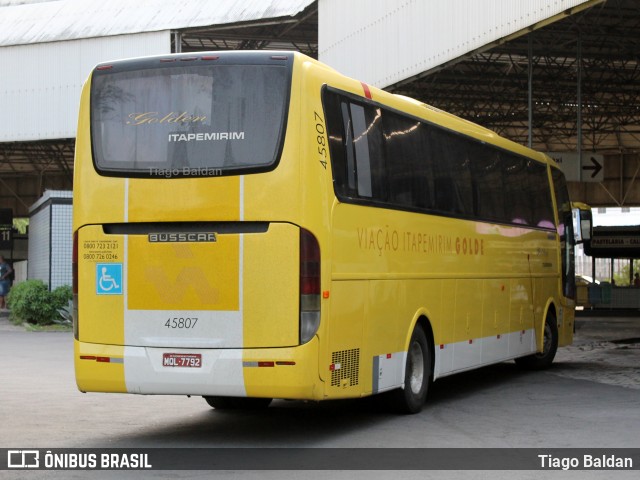 Viação Itapemirim 45807 na cidade de Vitória, Espírito Santo, Brasil, por Tiago Baldan. ID da foto: 7162819.