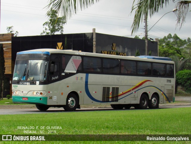 SM Tur - São Miguel Turismo 7715 na cidade de Indaial, Santa Catarina, Brasil, por Reinaldo Gonçalves. ID da foto: 7168528.