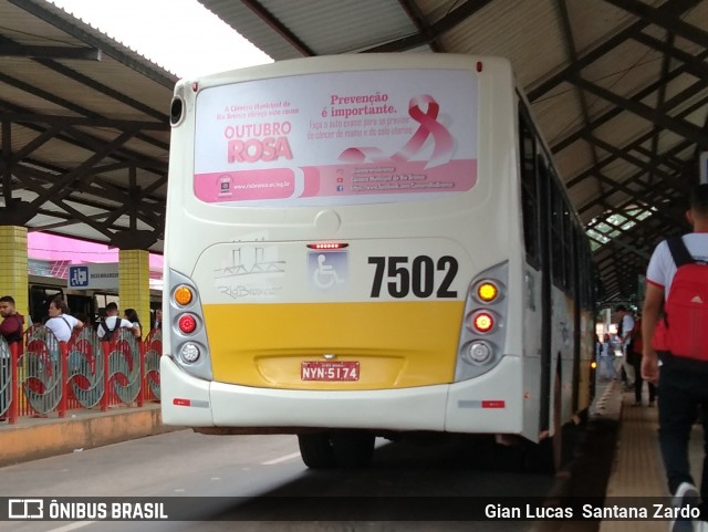 Via Verde Transportes Coletivos 7502 na cidade de Rio Branco, Acre, Brasil, por Gian Lucas  Santana Zardo. ID da foto: 7166014.