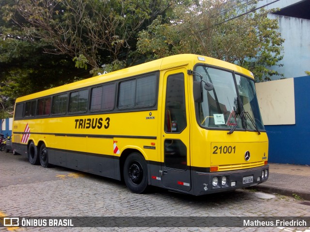 Transfederal Locadora e Operadora Turística 21001 na cidade de Vitória, Espírito Santo, Brasil, por Matheus Friedrich. ID da foto: 7166771.