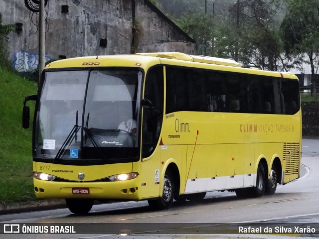 Viação Itapemirim 8717 na cidade de Petrópolis, Rio de Janeiro, Brasil, por Rafael da Silva Xarão. ID da foto: 7170775.