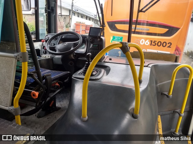 Expresso Coroado 0613005 na cidade de Manaus, Amazonas, Brasil, por Matheus Silva. Número da foto: #7171733.