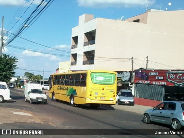 Viação Garcia 7545 na cidade de Apucarana, Paraná, Brasil, por Josino Vieira. Número da foto: #7171918.