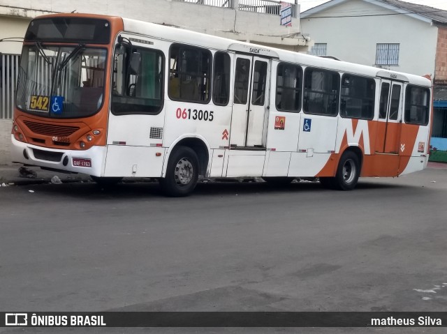 Expresso Coroado 0613005 na cidade de Manaus, Amazonas, Brasil, por Matheus Silva. Número da foto: #7171739.