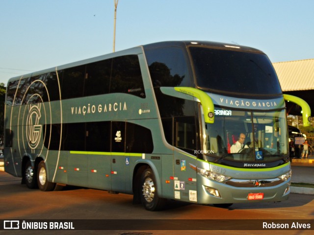 Viação Garcia 8812 na cidade de Maringá, Paraná, Brasil, por Robson Alves. ID da foto: 7176282.