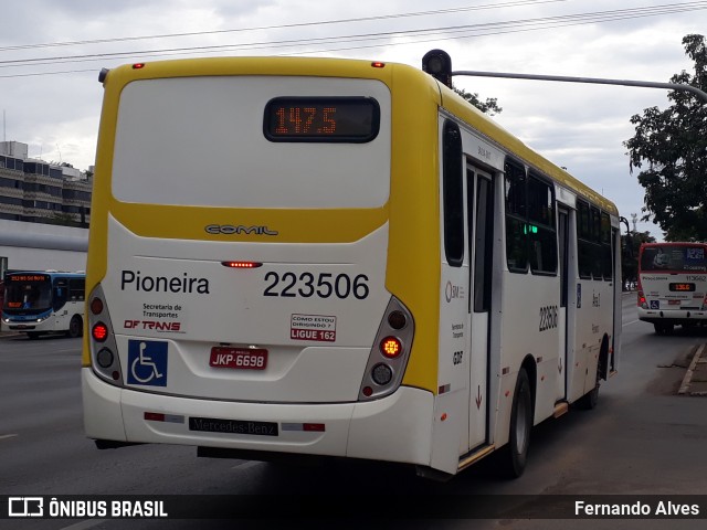 Viação Pioneira 223506 na cidade de Brasília, Distrito Federal, Brasil, por Fernando Alves. Número da foto: #7174806.