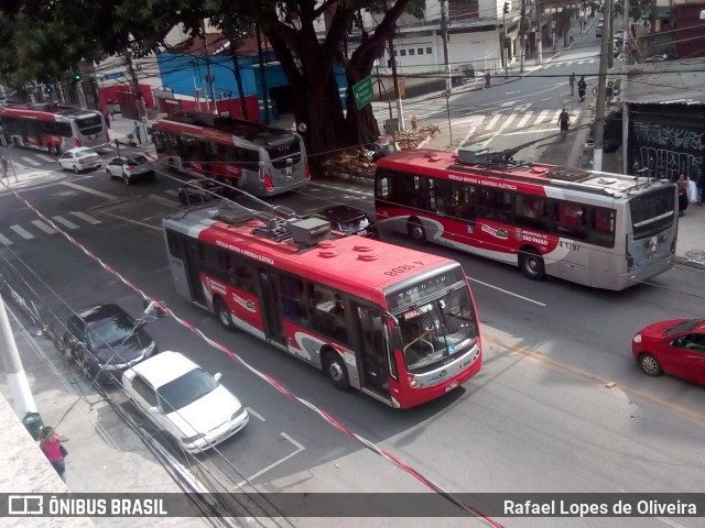 Himalaia Transportes > Ambiental Transportes Urbanos 4 1808 na cidade de São Paulo, São Paulo, Brasil, por Rafael Lopes de Oliveira. ID da foto: 7177026.