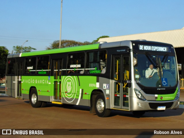 Viação Garcia 81096 na cidade de Maringá, Paraná, Brasil, por Robson Alves. Número da foto: #7178824.