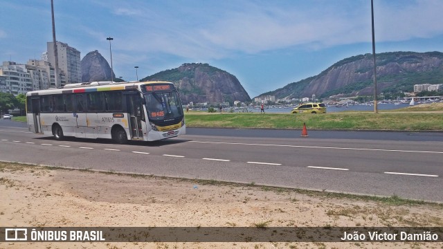 Viação Nossa Senhora das Graças A71615 na cidade de Rio de Janeiro, Rio de Janeiro, Brasil, por João Victor Damião. Número da foto: #7176995.