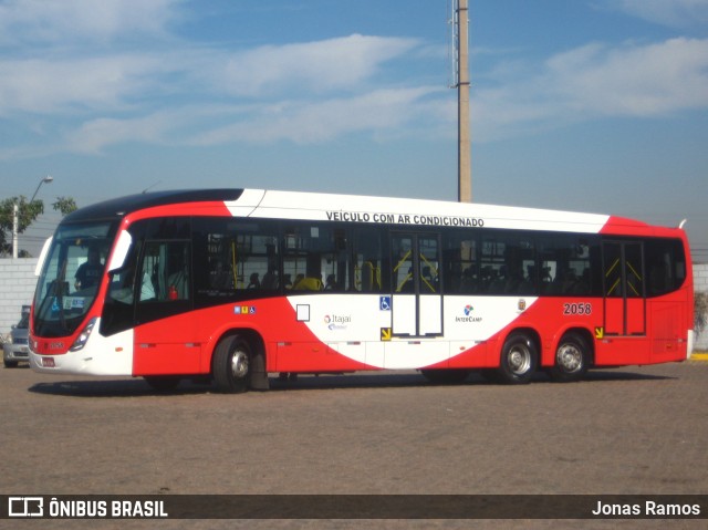 Itajaí Transportes Coletivos 2058 na cidade de Campinas, São Paulo, Brasil, por Jonas Ramos. Número da foto: #7182685.